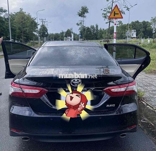 Toyota Camry 2.5Q 2020 90.000km Đen
