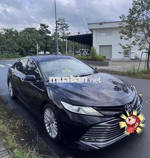 Toyota Camry 2.5Q 2020 90.000km Đen