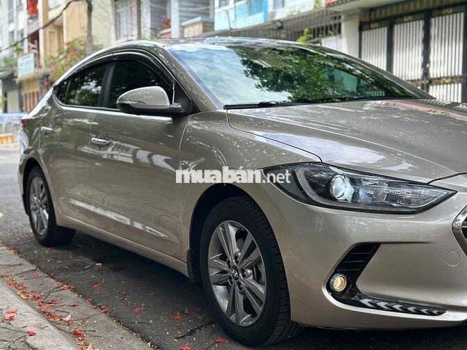 Hyundai Elantra 2019 Vàng cát 90000 km
