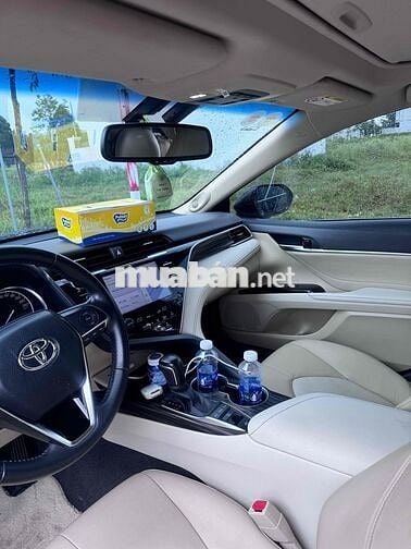 Toyota Camry 2.5Q 2020 90.000km Đen