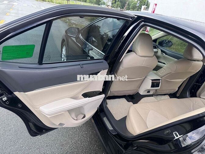 Toyota Camry 2.5Q 2020 90.000km Đen