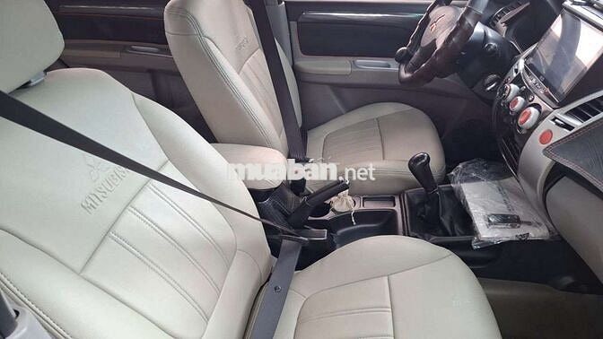 Mitsubishi Pajero Sport 2015 chính chủ mua mới