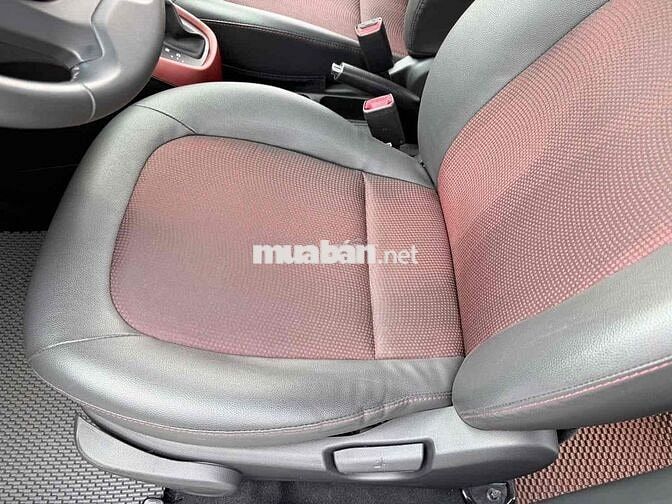 Hyundai i10 2018 Số tự động 47000 km Trắng