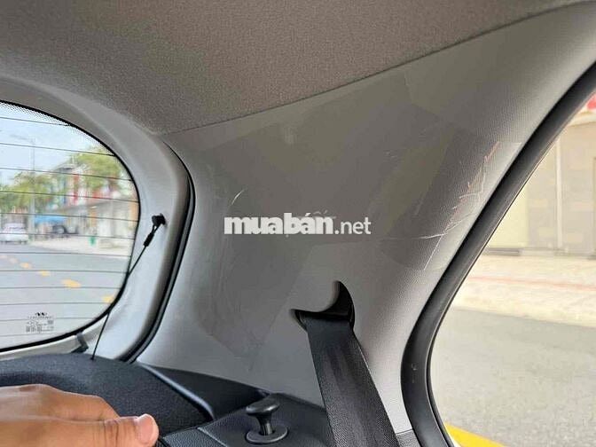 Hyundai i10 2018 Số tự động 47000 km Trắng
