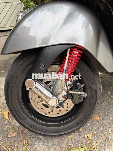 Piaggio Vespa GTS 125 iget 2017 Xám 73.000km