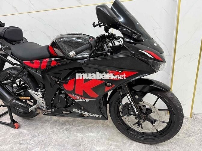 Suzuki GSX R150 bs72