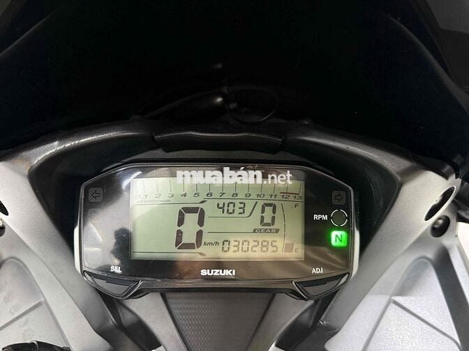 Suzuki GSX R150 bs72