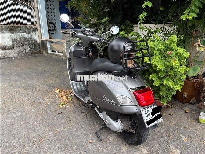 Piaggio Vespa GTS 125 iget 2017 Xám 73.000km