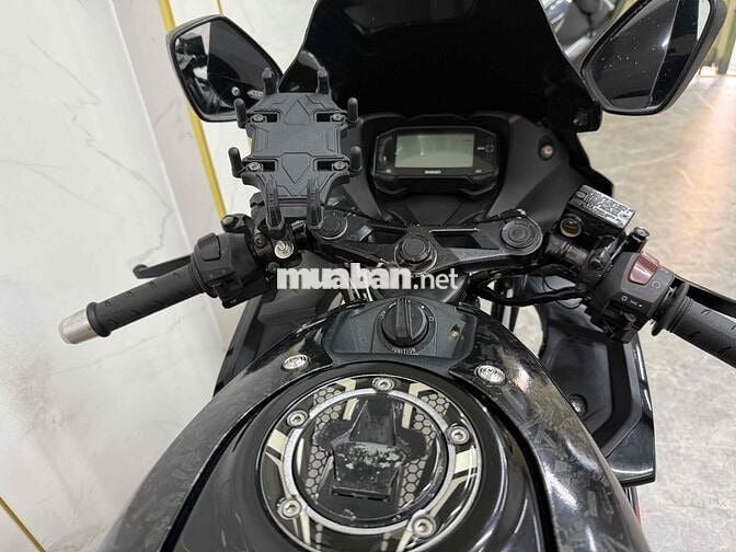 Suzuki GSX R150 bs72