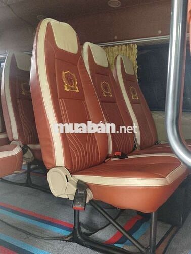 Ford Transit 2018 16 chỗ Vàng cát