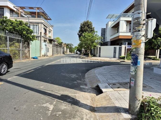 Công ty đấu giá hợp danh Sao Việt 