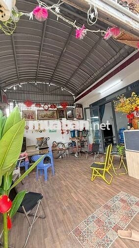 Nhà góc 2 mặt tiền  giữ sổ chính 