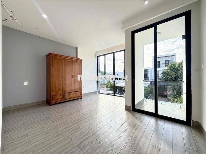 CHO THUÊ NHÀ MỚI KĐT MỸ GIA 3PN GIÁ 20 TRIỆU/THÁNG