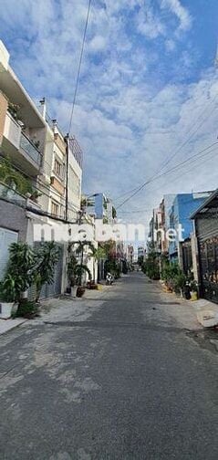 Nhỉnh 8 tỷ, HXH ,72m2, 4 Tầng,có St, P.Tân Sơn Nhì gần St AEON Tân Phú