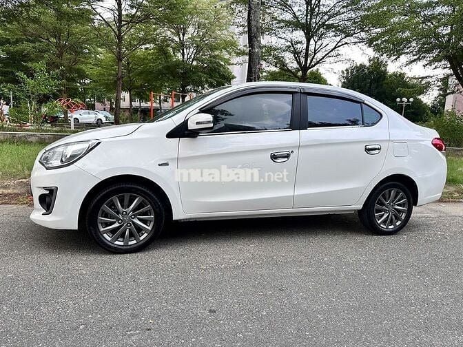 Mitsubishi Attrage 1.2 MT 2017 Trắng xe zin đẹp