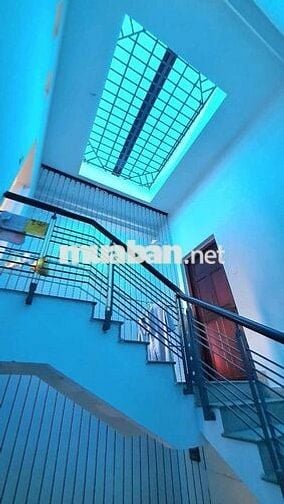 Nhỉnh 8 tỷ, HXH ,72m2, 4 Tầng,có St, P.Tân Sơn Nhì gần St AEON Tân Phú
