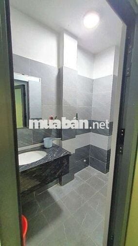 Nhỉnh 8 tỷ, HXH ,72m2, 4 Tầng,có St, P.Tân Sơn Nhì gần St AEON Tân Phú