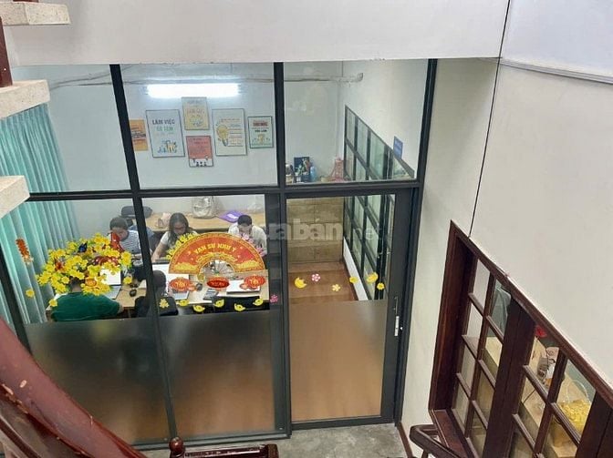 Biệt Thự Vườn Khu Sân Bay, 13m x 18m, 3 Tầng Sân Thượng, Khu VIP