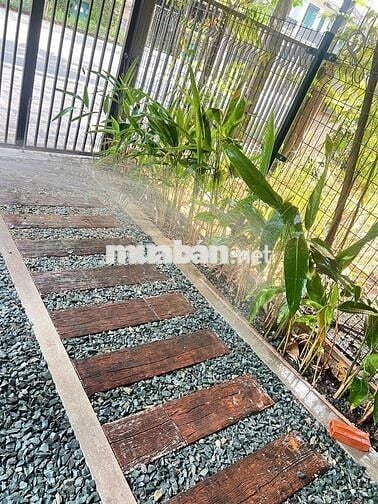 CHO THUÊ NHÀ PHỐ VƯỜN WATERPOINT ĐẦY ĐỦ NỘI THẤT GIÁ CHỈ 12tr/THÁNG