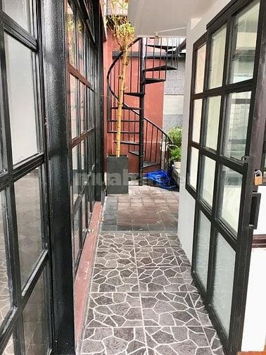 Biệt Thự Vườn Khu Sân Bay, 13m x 18m, 3 Tầng Sân Thượng, Khu VIP