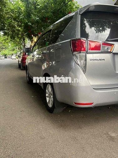 Toyota Innova 2019 Bạc 7 chỗ