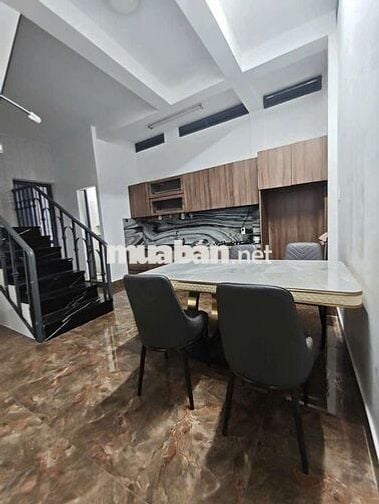Cho thuê nhà 3pn có nhiều nội thất, thiết kế hiện đại