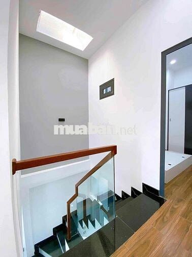 Nhà lầu mới 2 phòng hẻm 38 Mậu Thân