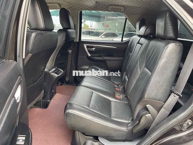 Toyota Fortuner 2022 2.4L 4x2 AT máy dầu tự động