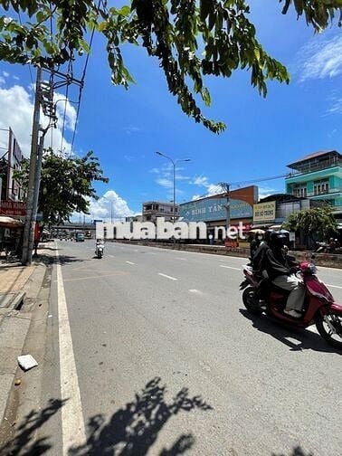 NHÀ LÊ TRỌNG TẤN – 132m² – HẺM XE TẢI 6M – GẦN AEON TÂN PHÚ