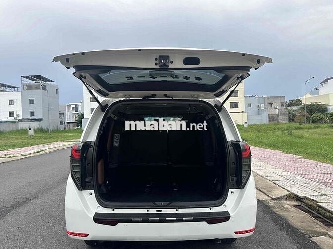 Toyota Innova E 2017 Trắng 7 chỗ