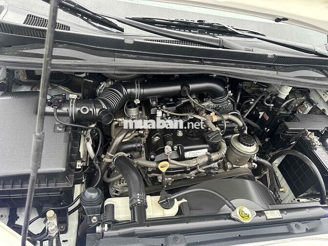 Toyota Innova E 2017 Trắng 7 chỗ