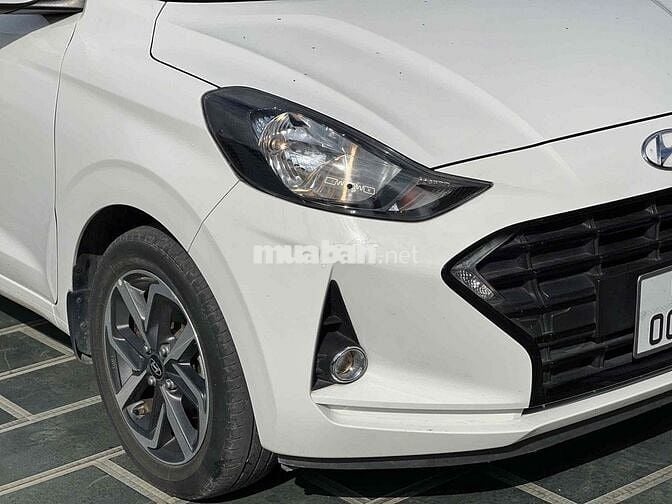 Hyundai i10 AT 2021 Trắng 27000 km Tự động