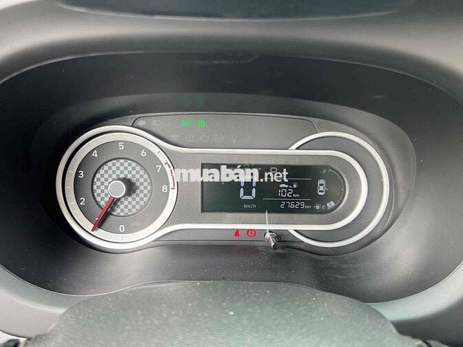 Hyundai i10 AT 2021 Trắng 27000 km Tự động