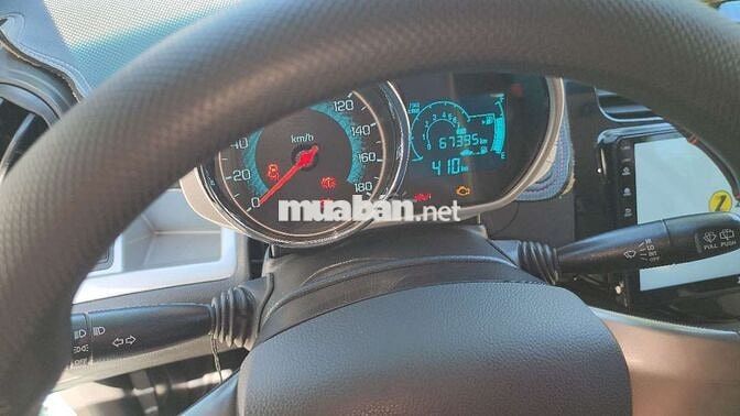 Chevrolet Spark 1.2 đời 2017 Xanh ngọc