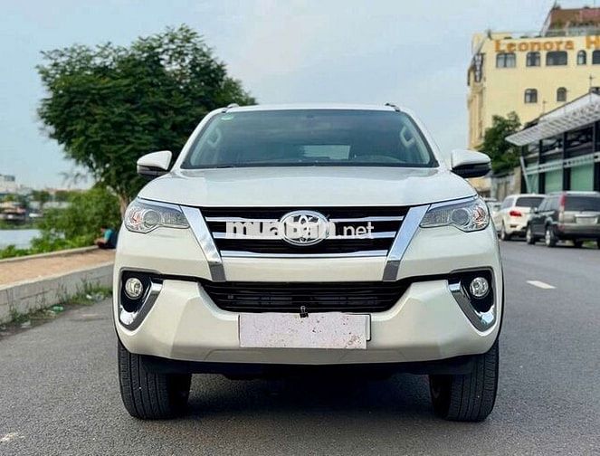 Toyota Fortuner 2.4G 4x2 AT 2019 Trắng 97.000 km