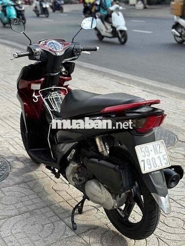 Suzuki Impulse Việt Nam Đen Vàng