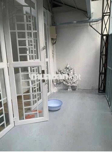 Cho thuê nhà mặt tiền tiện làm văn phòng đại diện