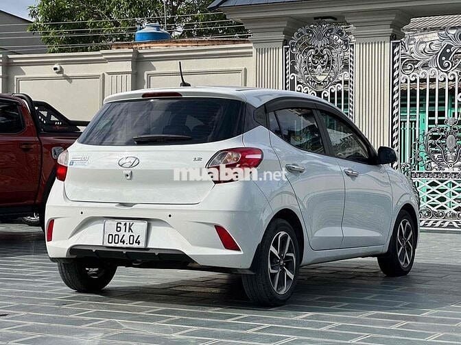 Hyundai i10 AT 2021 Trắng 27000 km Tự động