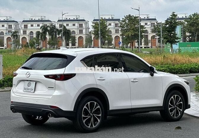 Mazda CX-5 Deluxe 2023 Trắng 26.000km