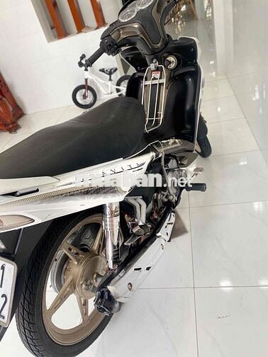 Yamaha Gravita Trắng Xăng