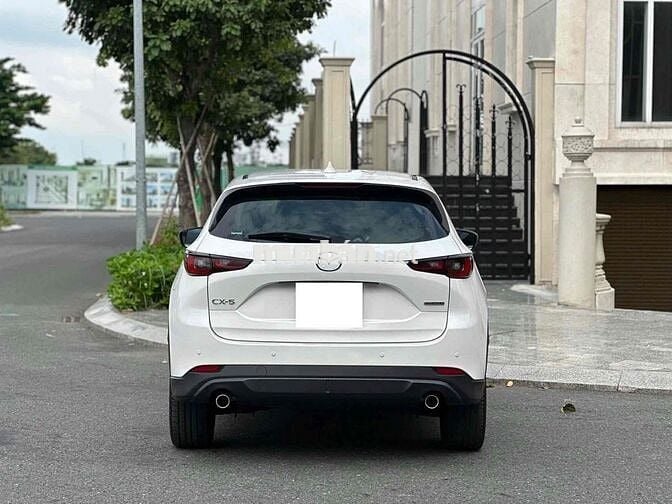 Mazda CX-5 Deluxe 2023 26.000 km Trắng