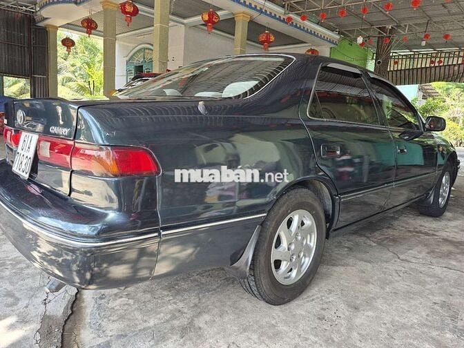Toyota Camry 1998 Xanh đen