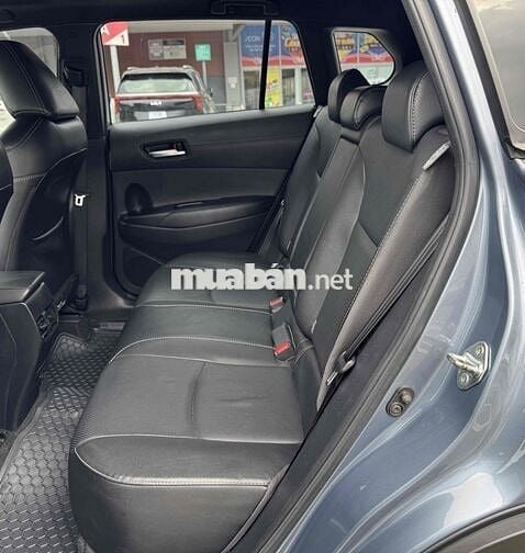 Toyota Corolla Cross 1.8V 2021 nhập thái