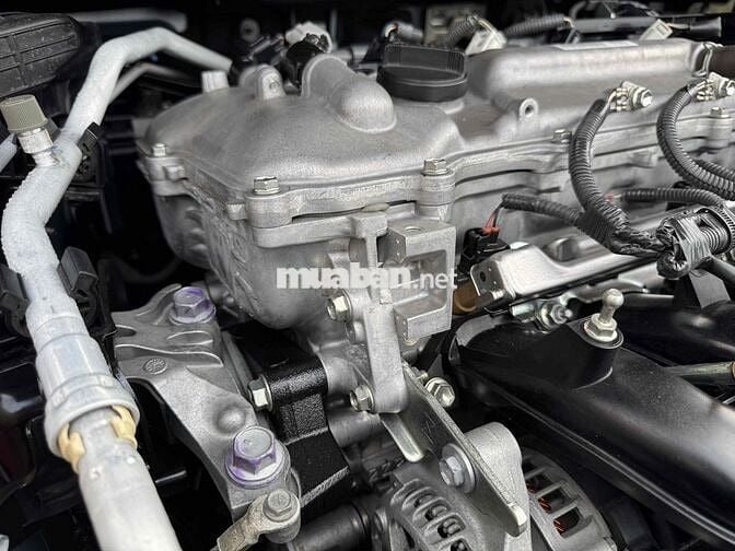 Toyota Corolla Cross 1.8V 2021 nhập thái