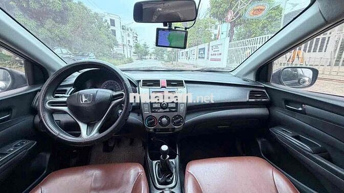 Honda City 2014 Số sàn Xanh đậm Ghế da