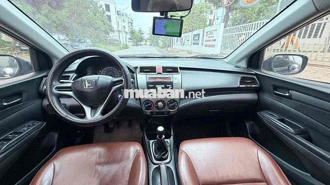 Honda City 2014 Số sàn Xanh đậm Ghế da