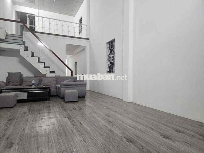 NHÀ GÁC ĐÚC ĐẸP GIÁ RẺ KẸP ĐƯỜNG HÔNG 3 MẶT THOÁNG