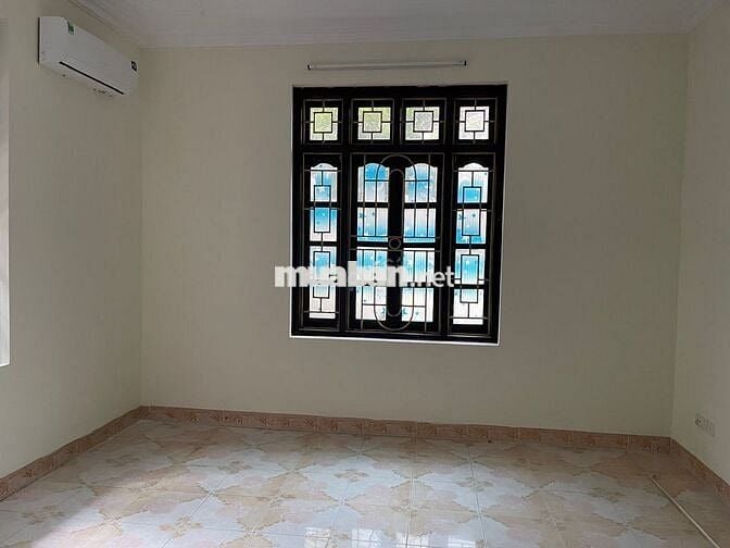 Cho thuê nhà số 42 ngõ 53 Quan Nhân 160m2, 3 tầng