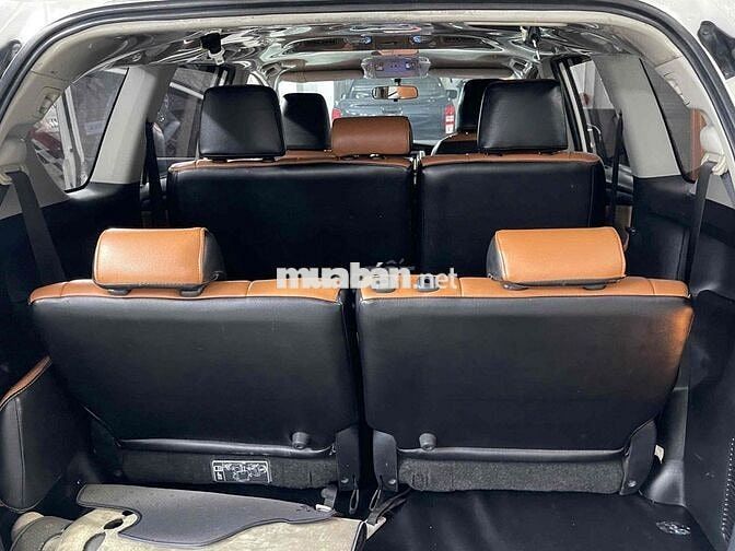 Toyota Innova 7 chỗ Số sàn Trắng