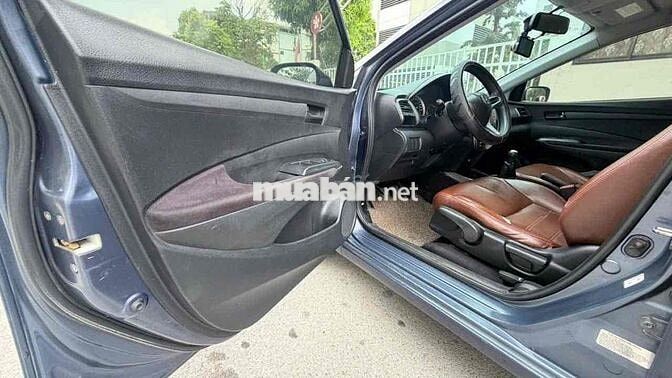 Honda City 2014 Số sàn Xanh đậm Ghế da